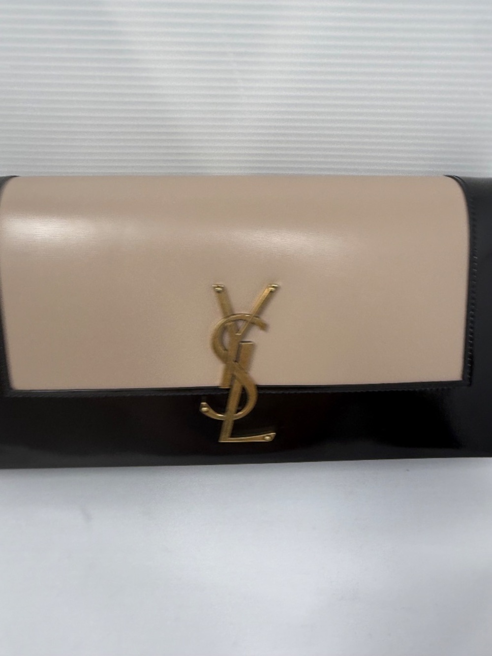 YSL CLUTCH - Picture 2 of 6